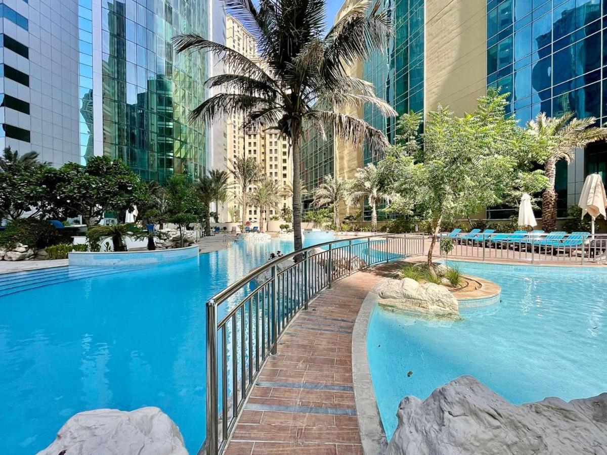 Ar Holiday Home Jbr Dubai Exteriör bild